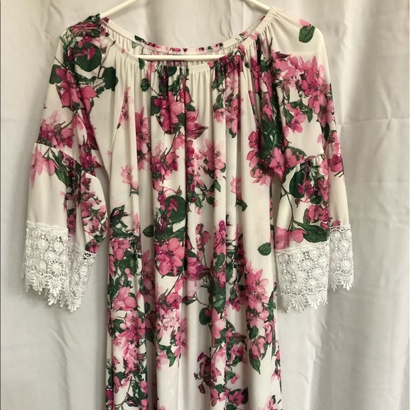west loop Tops - XL Westloop Floral Scoop Neck Blouse